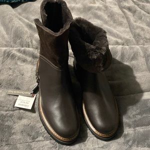 Women’s boots NWT
